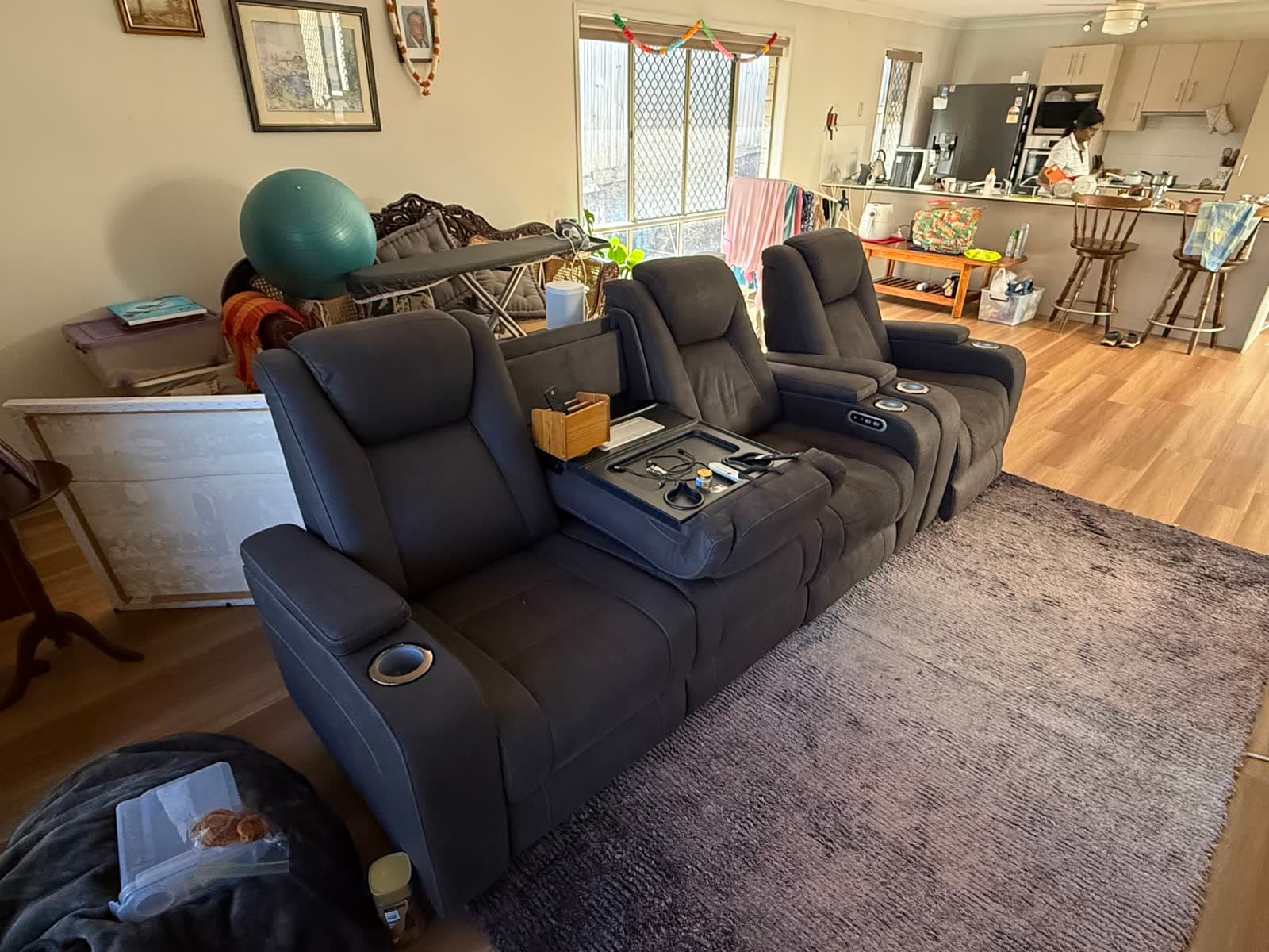 Electric Recliner Home Theatre Lounge Suite photo 5