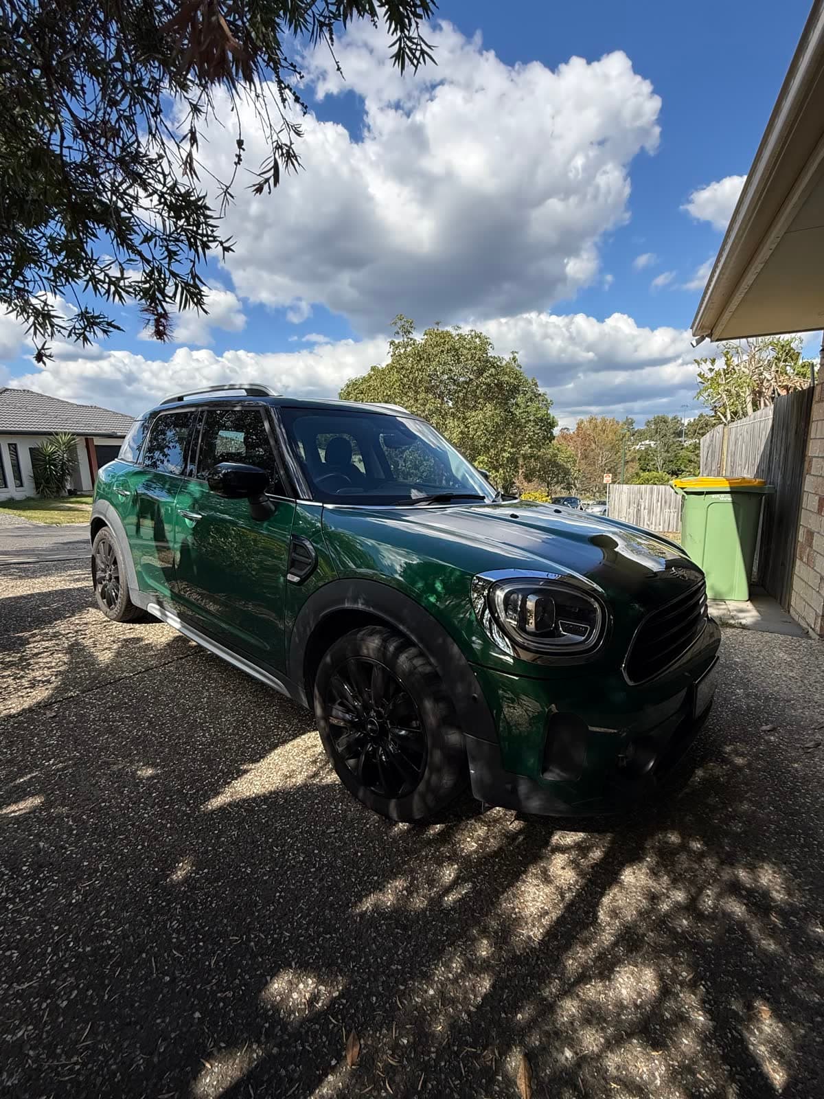 MINI Cooper Countryman (British Racing Green) photo 3