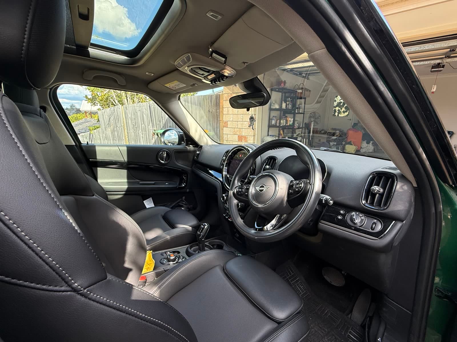 MINI Cooper Countryman (British Racing Green) photo 4