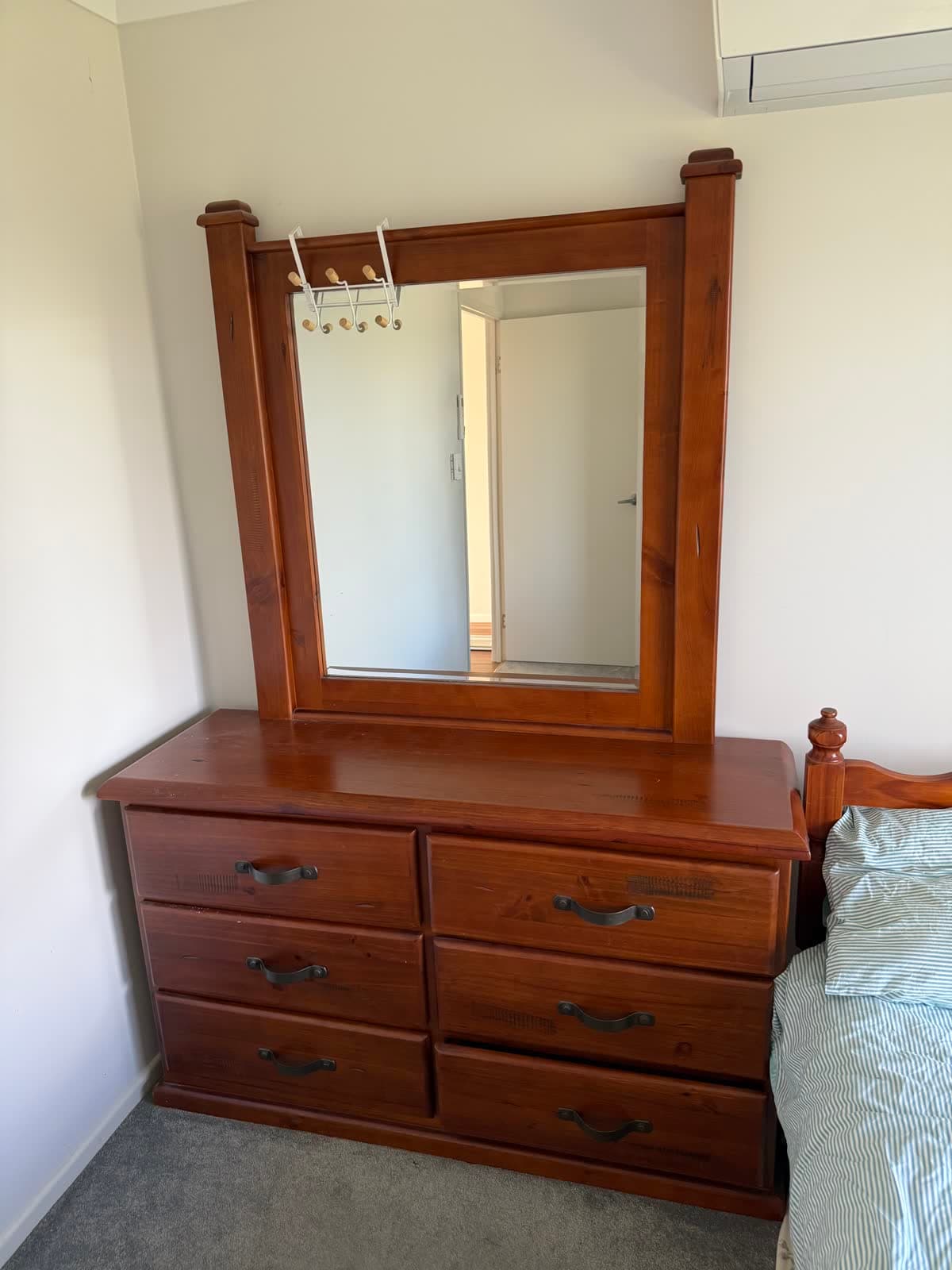 Pine Dresser with Mirror photo 2