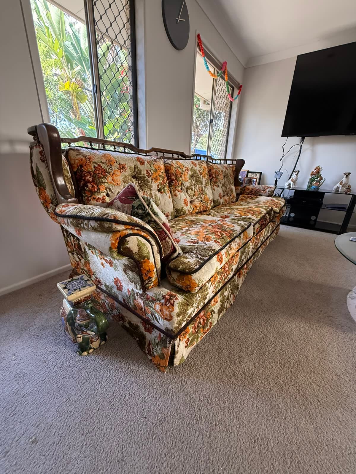 Vintage Floral Lounge Suite photo 5